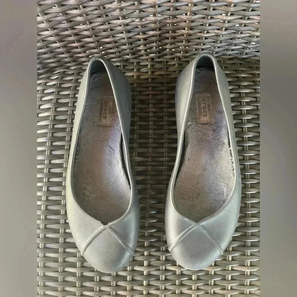 Crocs Olivia II Dual Comfort Lined Flats Women's Sz 8 Black Ballet Slip On Shoes - Picture 1 of 6